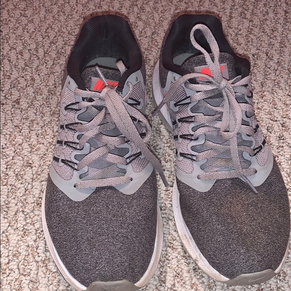 cheap nike trainers size 8